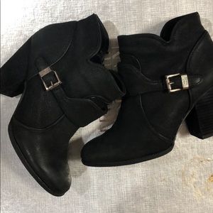 Vince Camuto black bootie